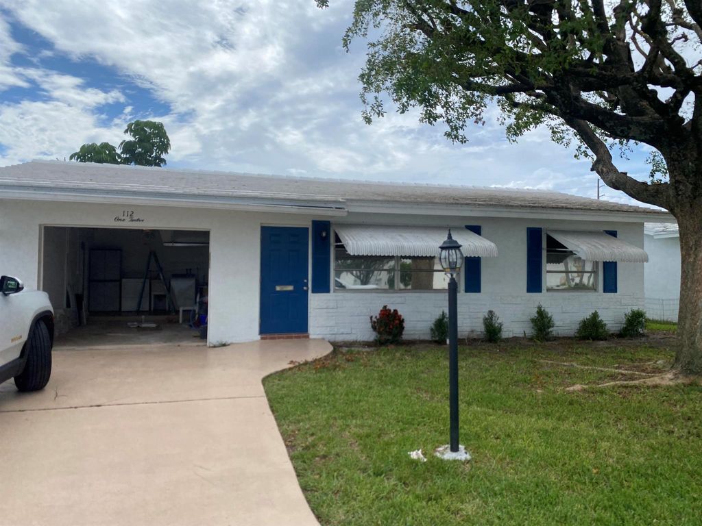 Photo of 112 SW 8th Court, Boynton Beach, FL 33426 (MLS # R11013464)