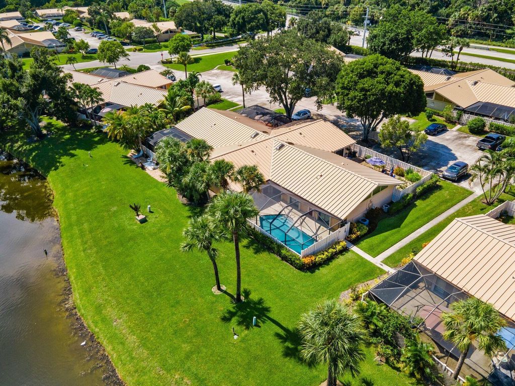 Photo of 5927 Golden Eagle Circle, Palm Beach Gardens, FL 33418 (MLS # R10987791)