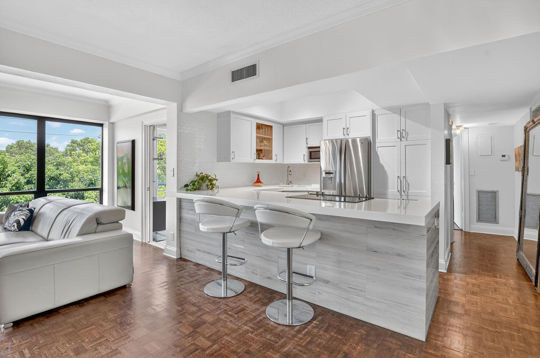 850 NE Spanish River Blvd 33, Boca Raton, FL, 33431/$419,999 3 850 NE Spanish River Blvd 33