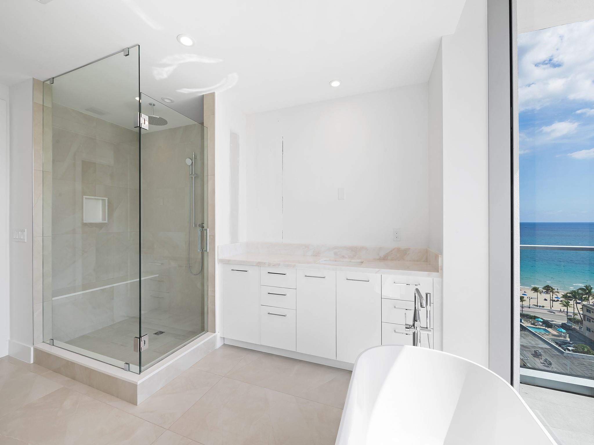 SELENE OCEANFRONT RESIDEN - Residential