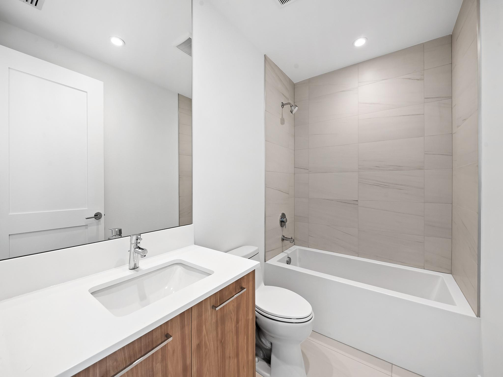 SELENE OCEANFRONT RESIDEN - Residential