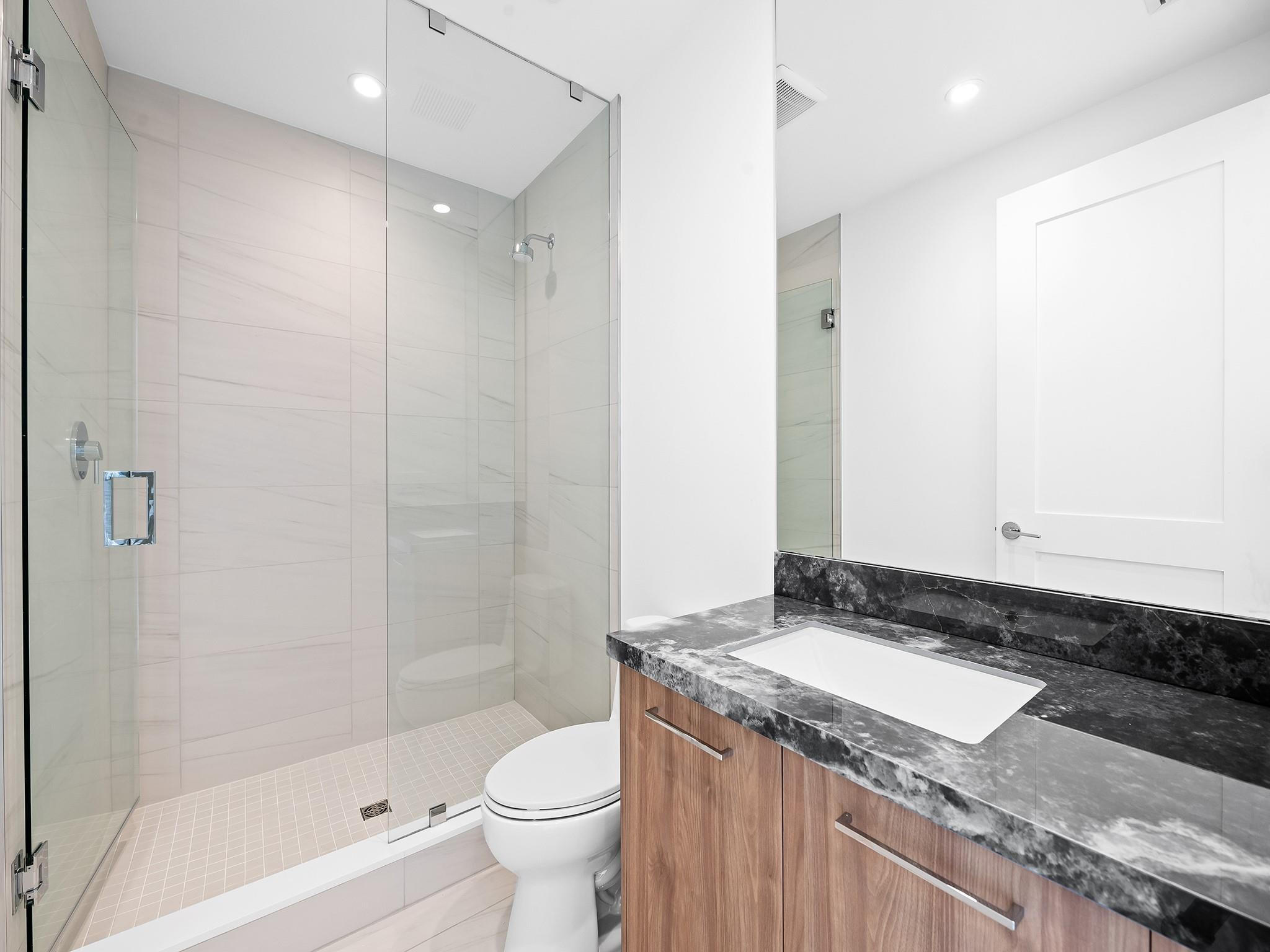 SELENE OCEANFRONT RESIDEN - Residential