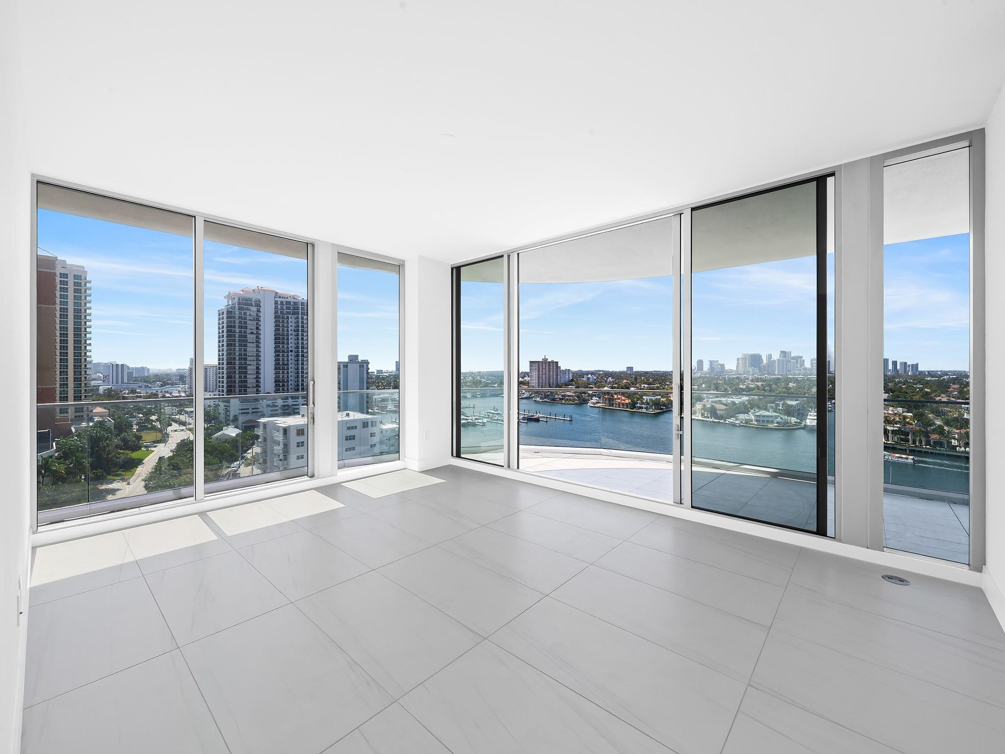 SELENE OCEANFRONT RESIDEN - Residential