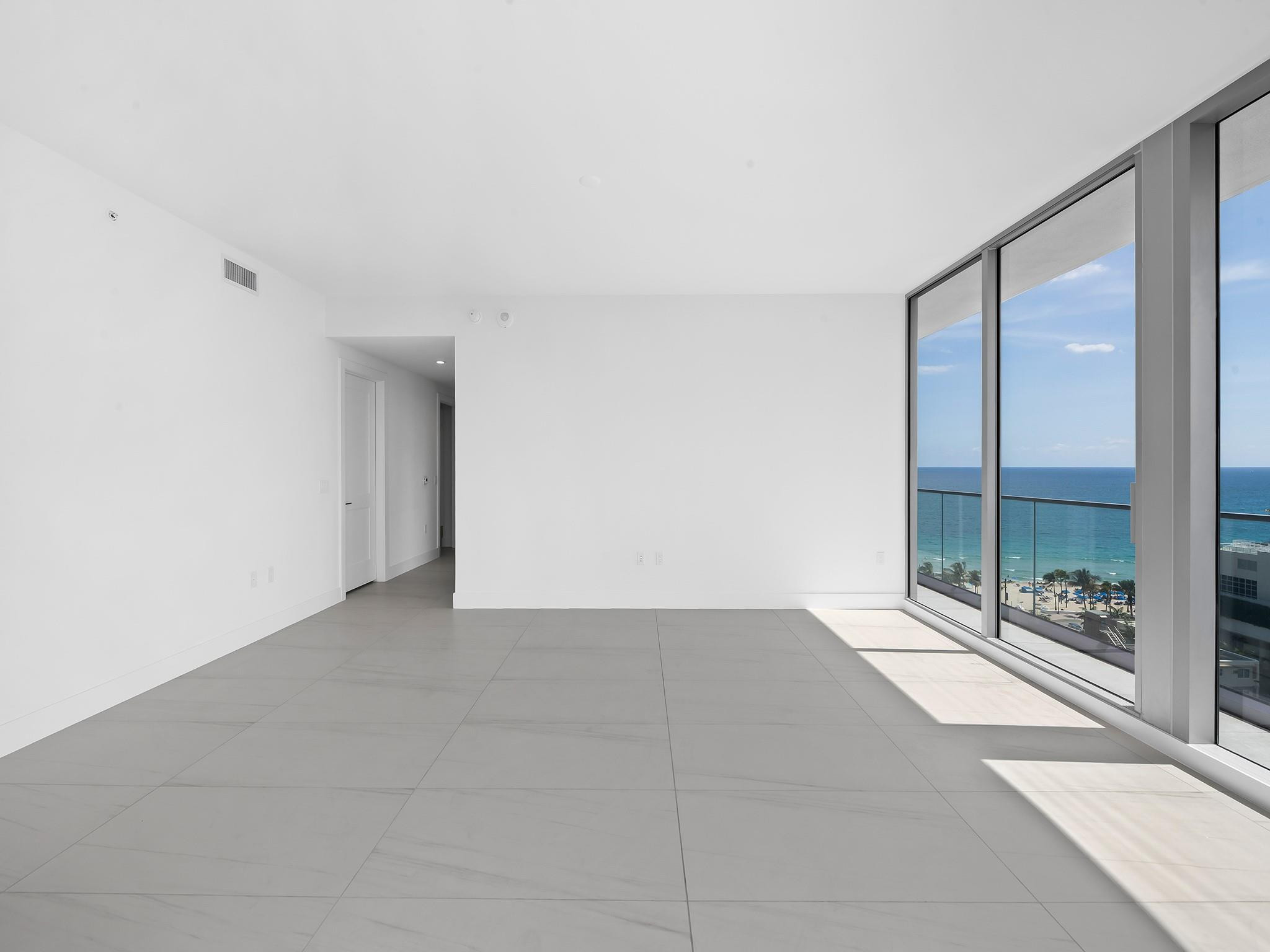SELENE OCEANFRONT RESIDEN - Residential