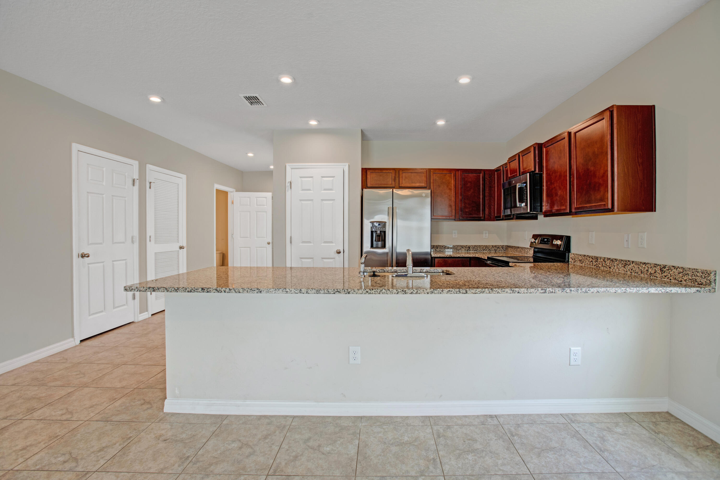 MAGNOLIA TOWNHOMES - Residential Lease