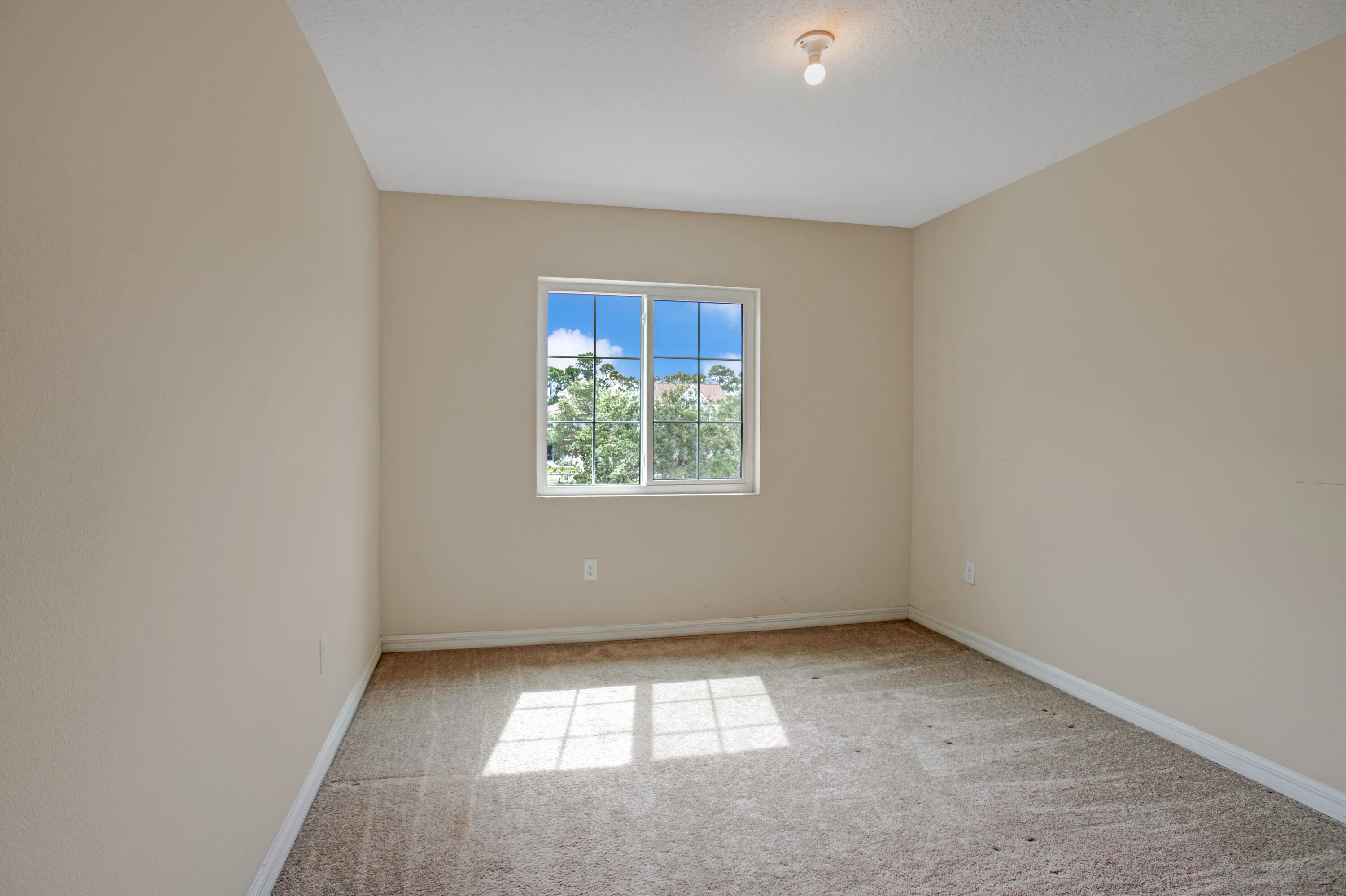 MAGNOLIA TOWNHOMES - Residential Lease