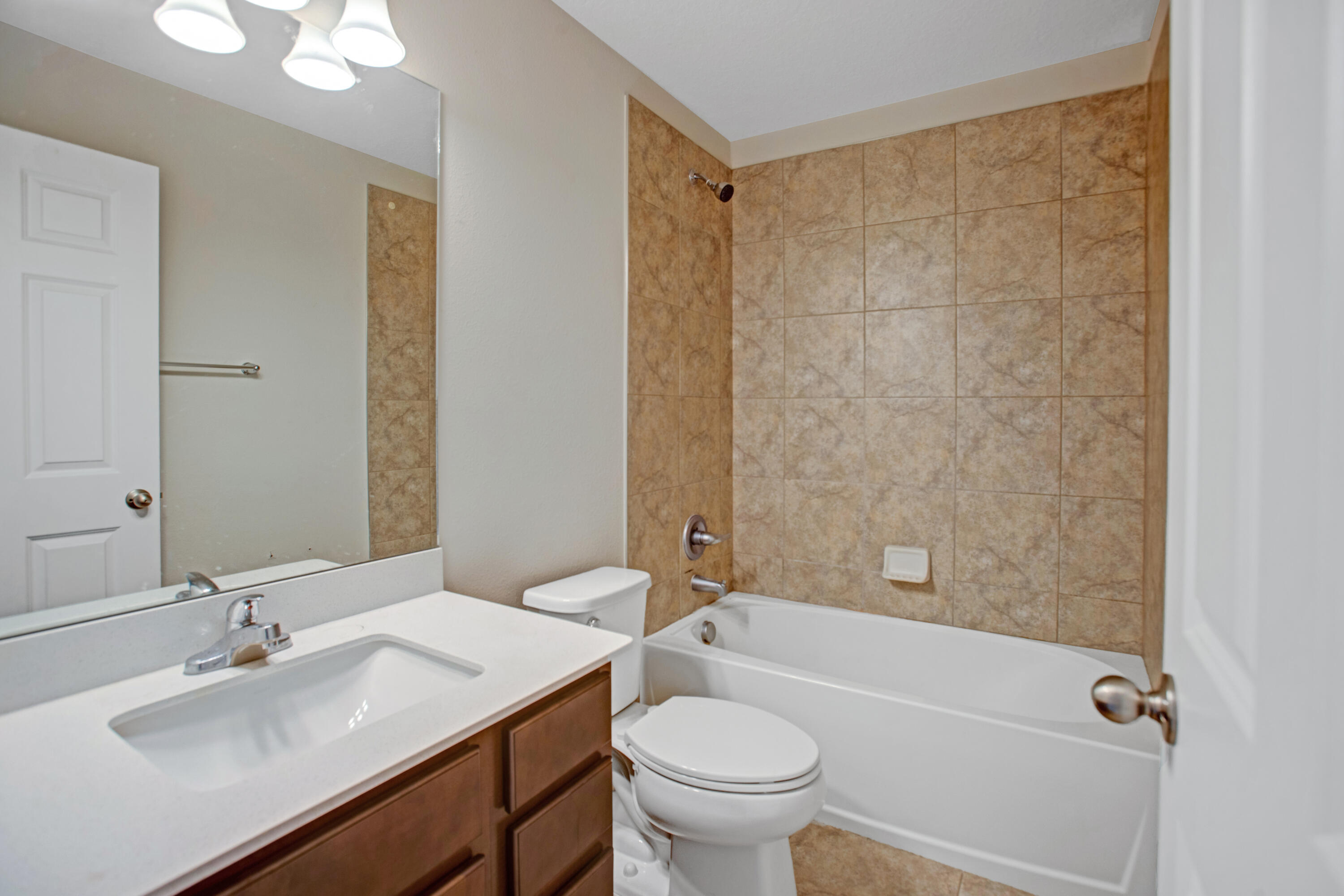 MAGNOLIA TOWNHOMES - Residential Lease