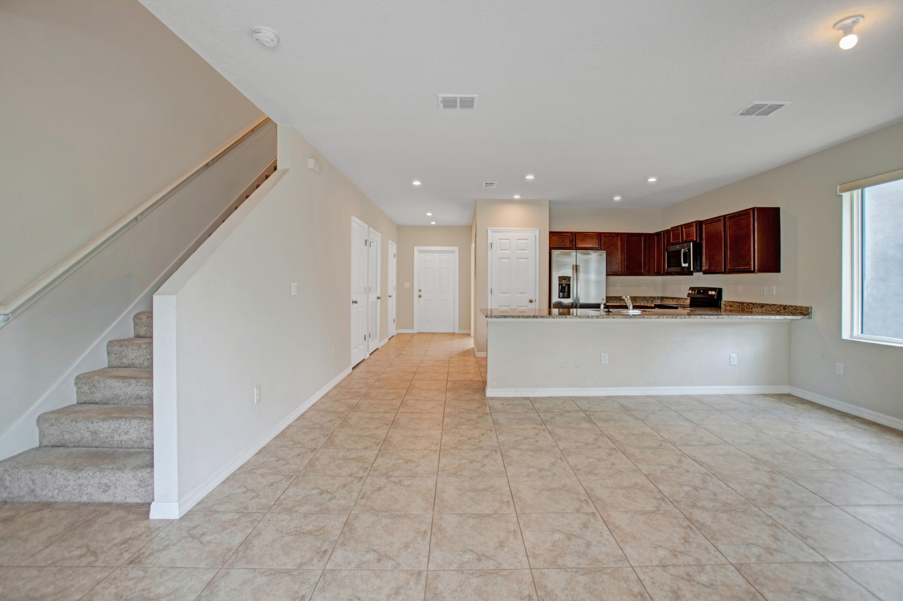 MAGNOLIA TOWNHOMES - Residential Lease