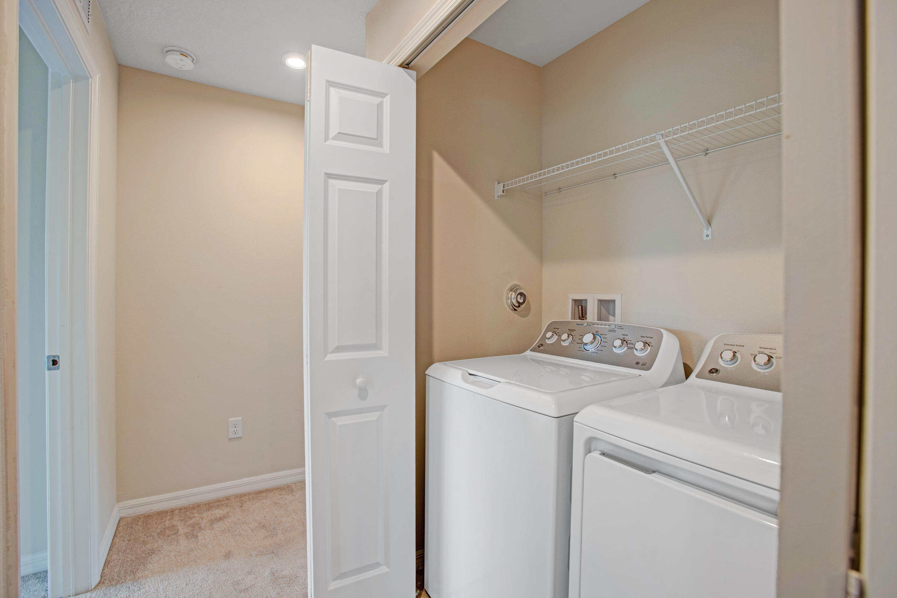 MAGNOLIA TOWNHOMES - Residential Lease