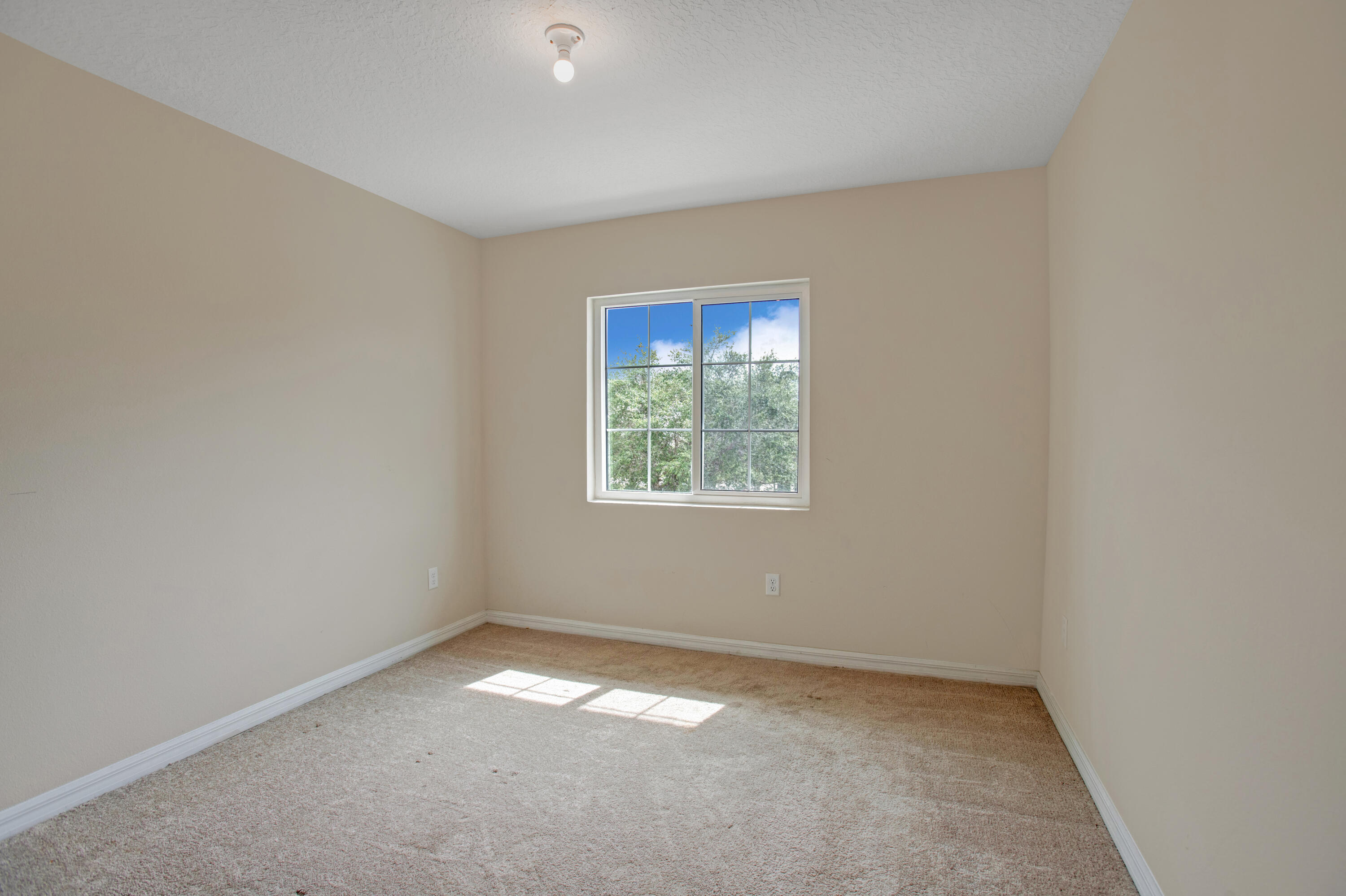 MAGNOLIA TOWNHOMES - Residential Lease