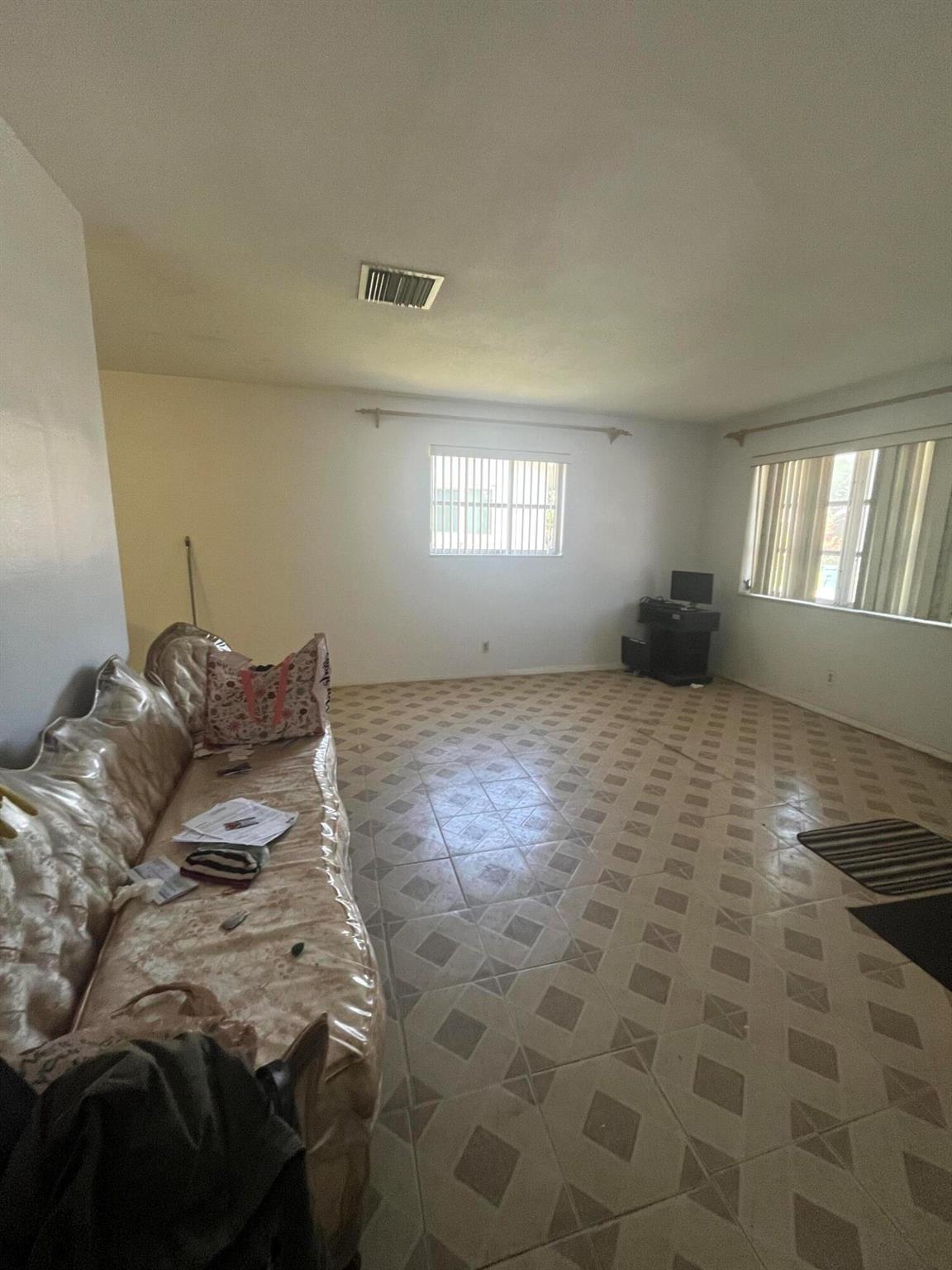 MAINLANDS OF TAMARAC LAKE - Residential