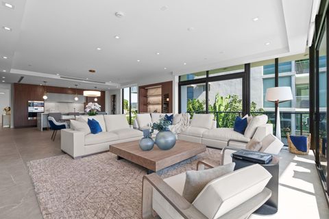 Condominium in Fort Lauderdale FL 141 Isle of Venice Dr Dr 7.jpg