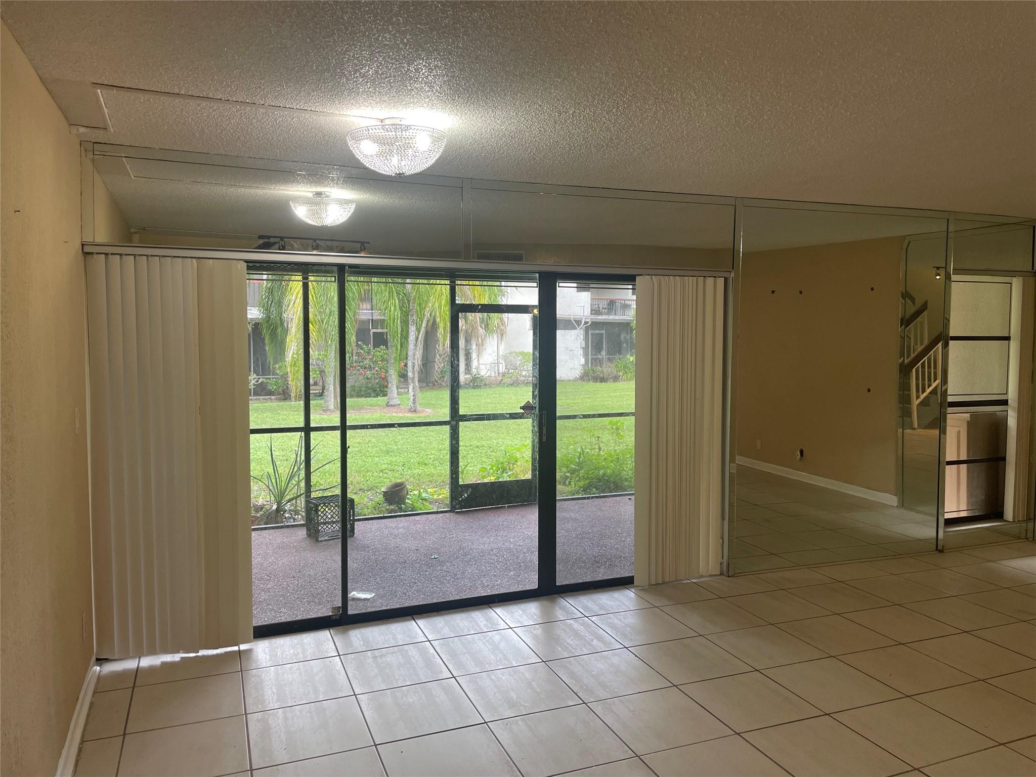 The Courts Of Inverrary P - Residential Lease