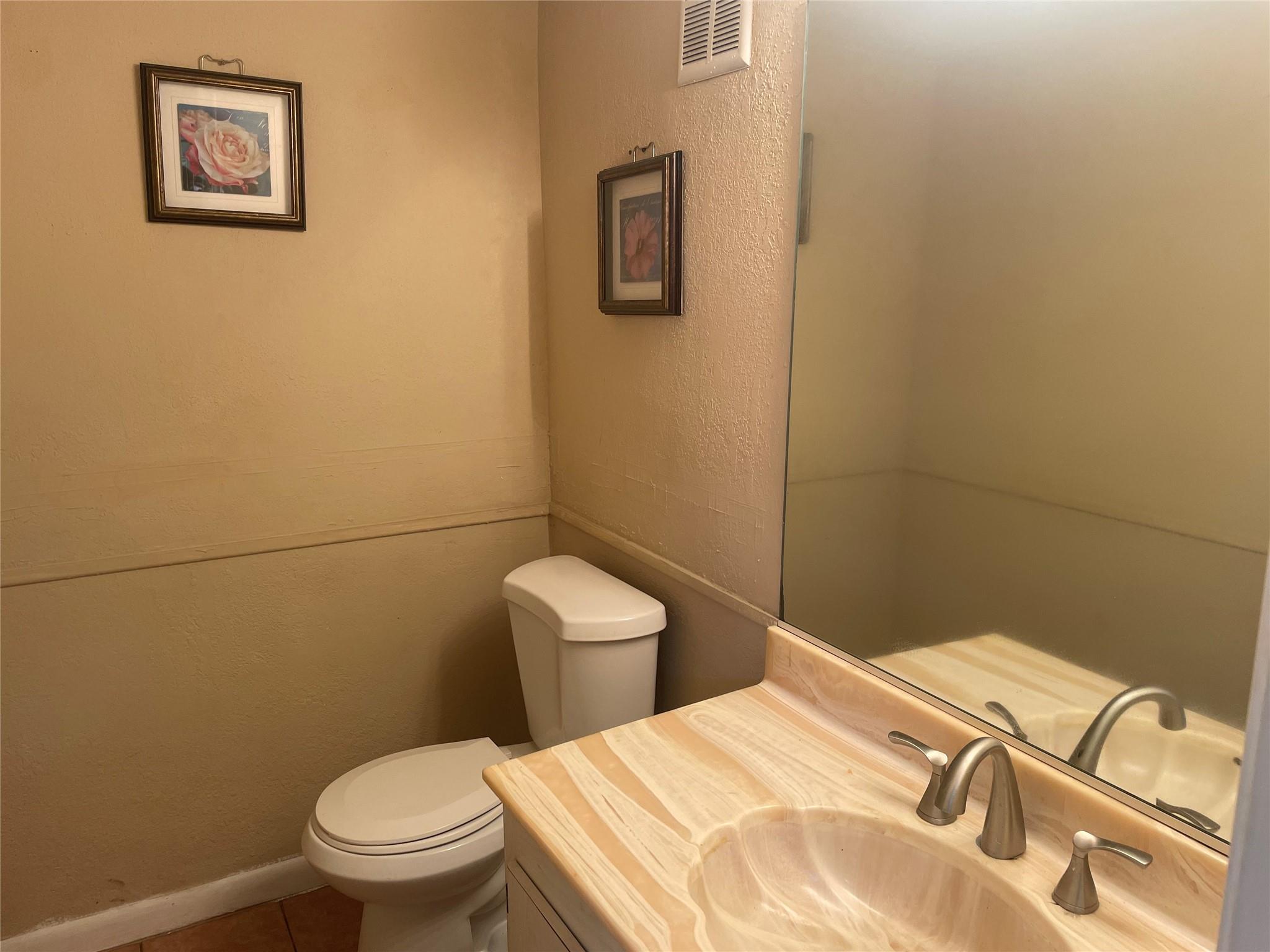 The Courts Of Inverrary P - Residential Lease