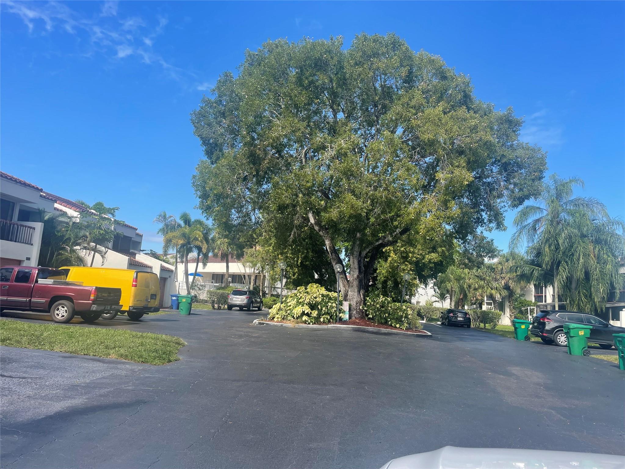 The Courts Of Inverrary P - Residential Lease