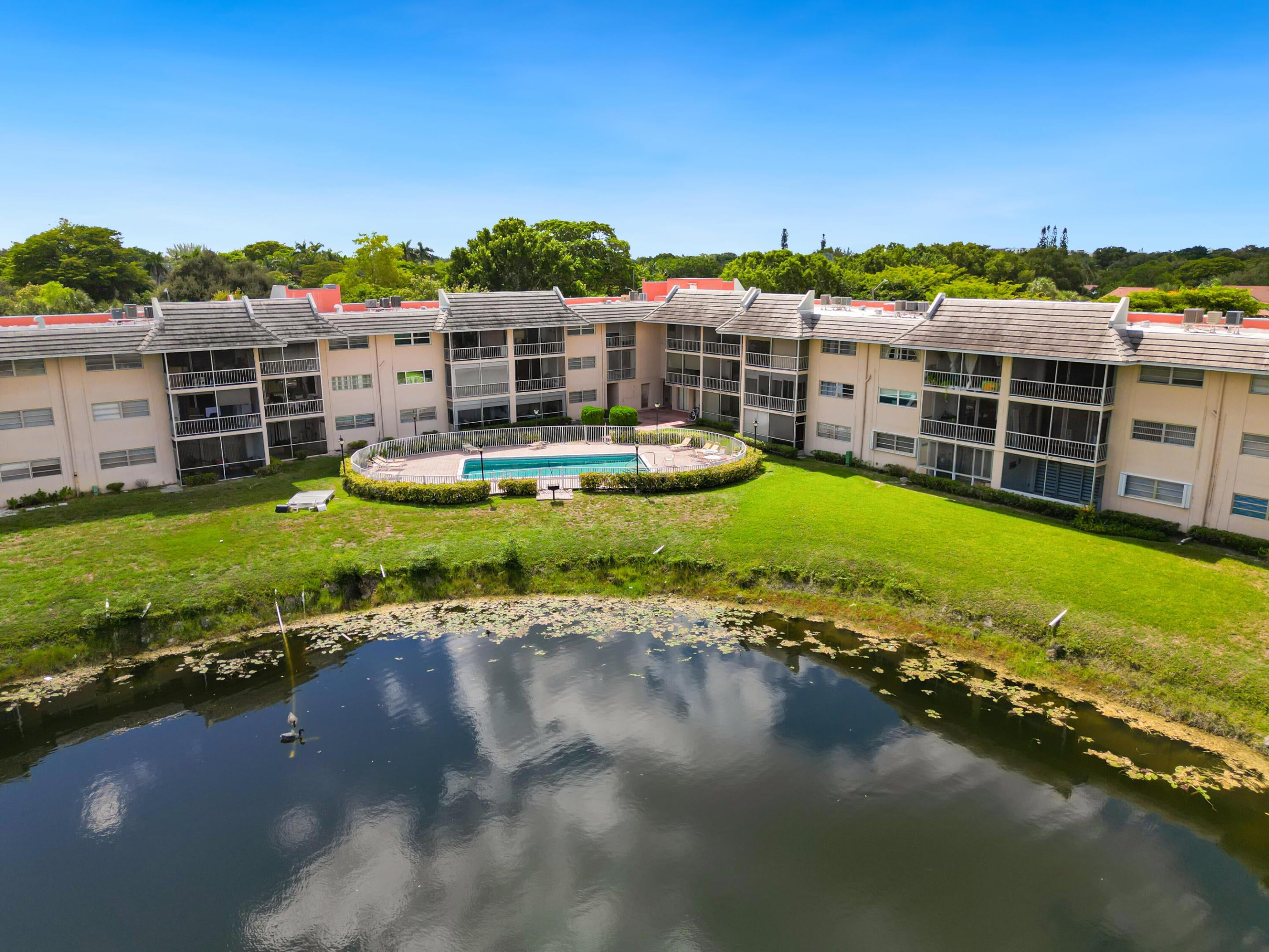 2850 Forest Hills Boulevard 211