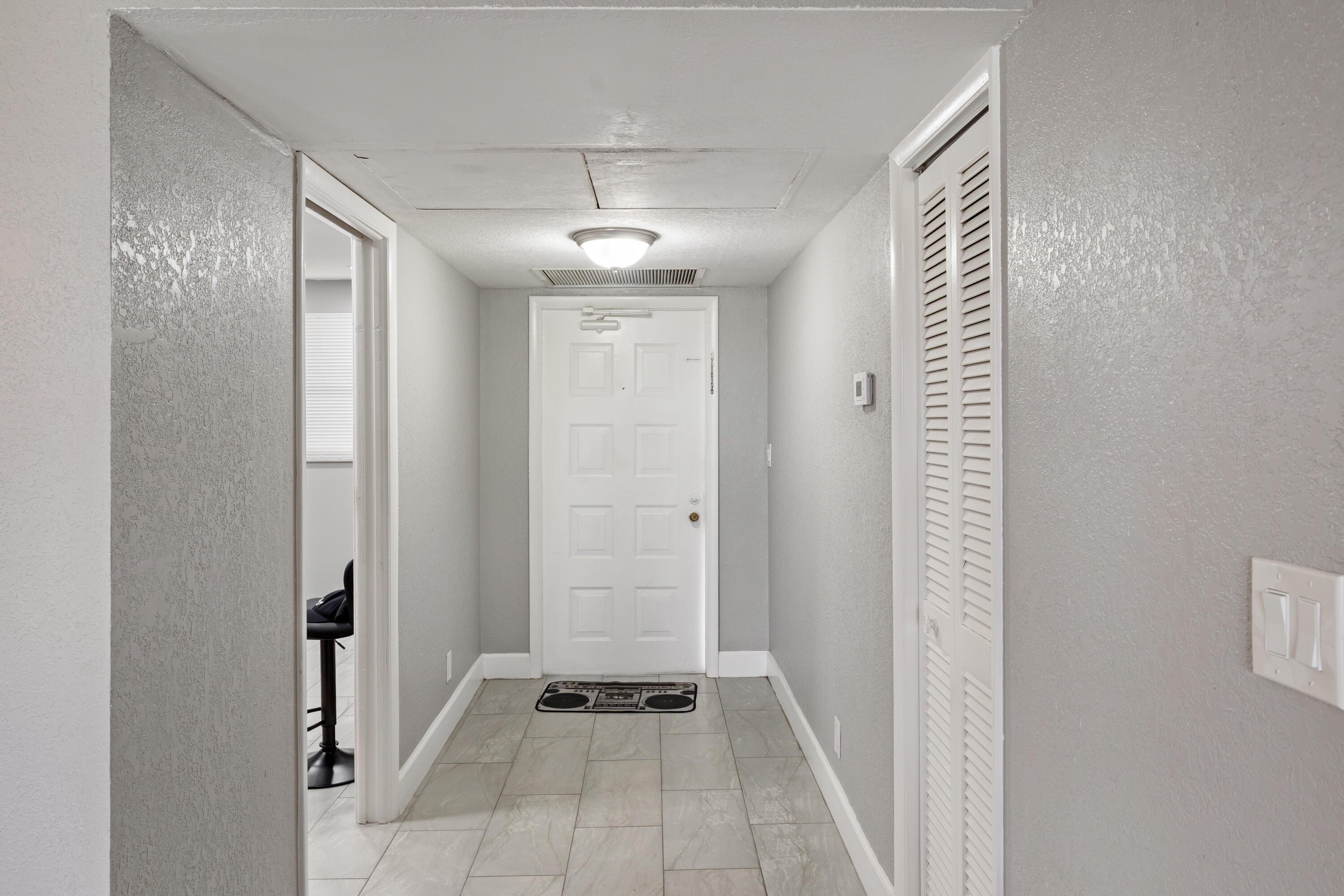 2850 Forest Hills Boulevard 211