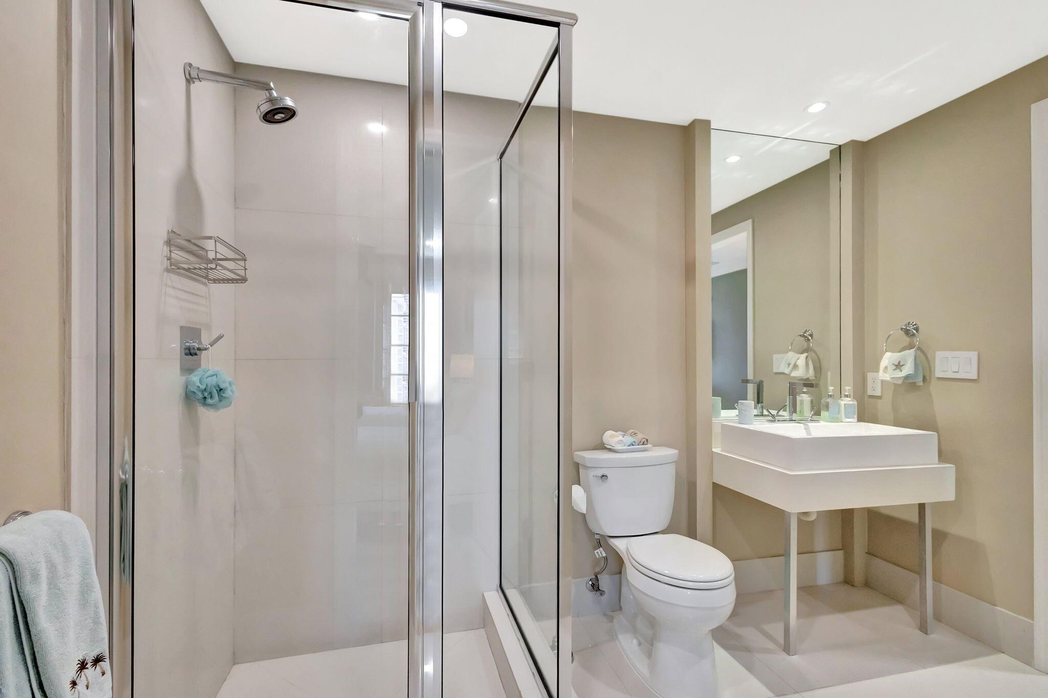 DOLCE VITA CONDO - Residential Lease