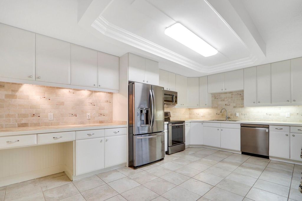 Photo of 2434 24th Lane, Palm Beach Gardens, FL 33418 (MLS # R10961452)