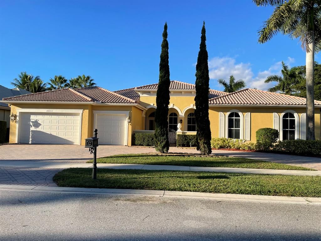 Photo of 11653 S Breeze Place, Wellington, FL 33449 (MLS # R10766579)