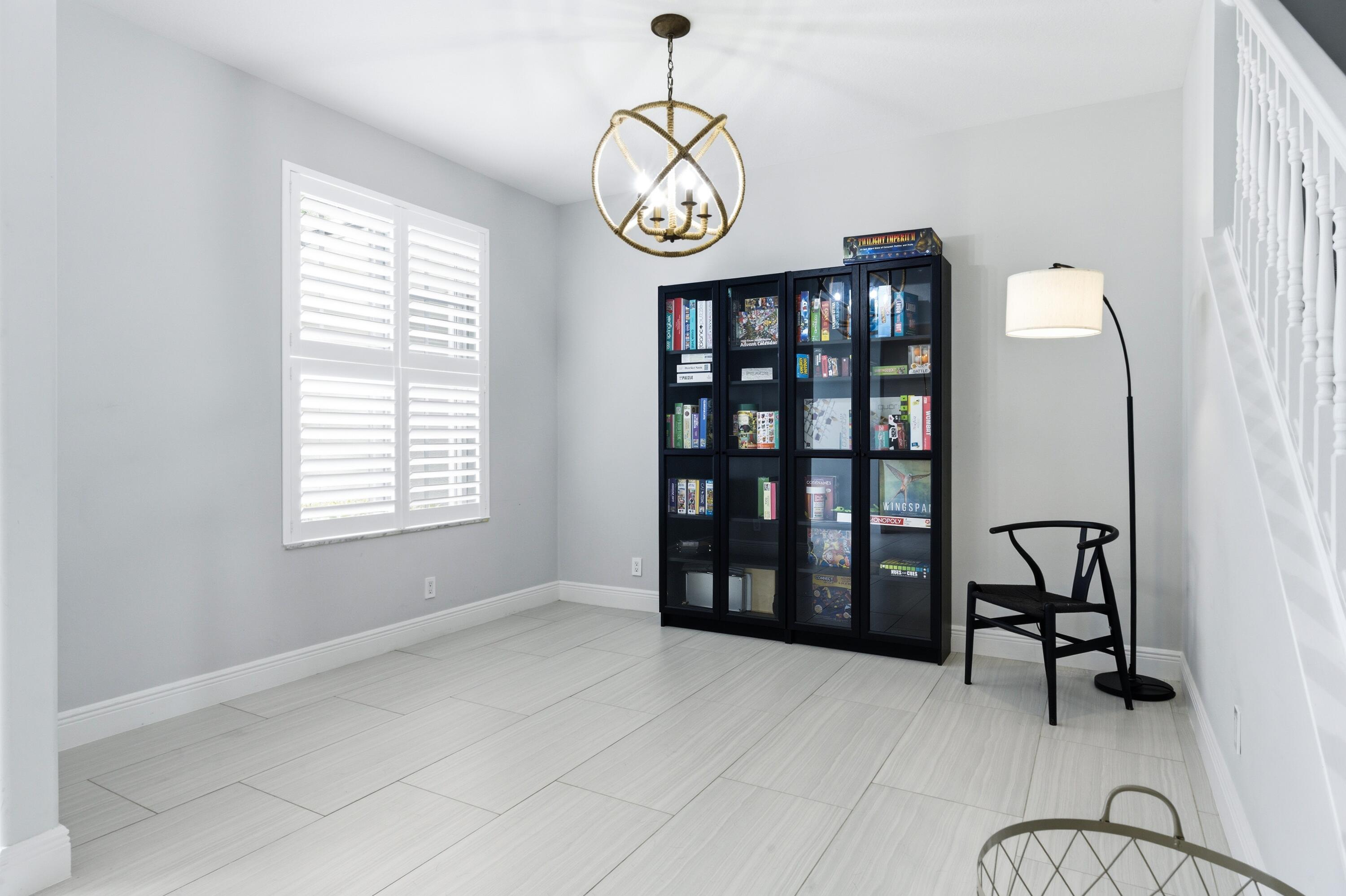 573 Cocoplum Dr Drive E