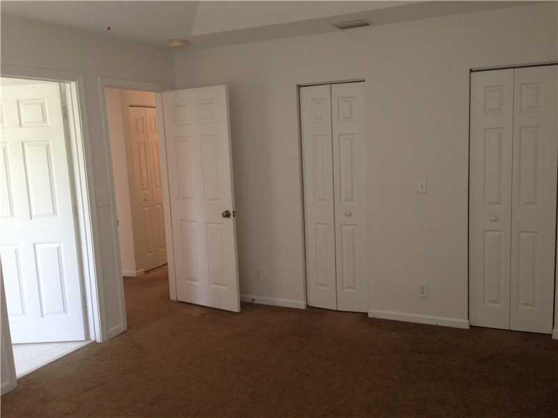 REGENCY LAKES EAGLE CAY - Residential Lease