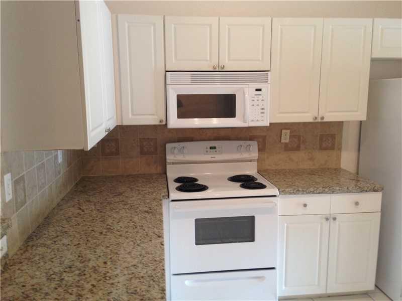 REGENCY LAKES EAGLE CAY - Residential Lease