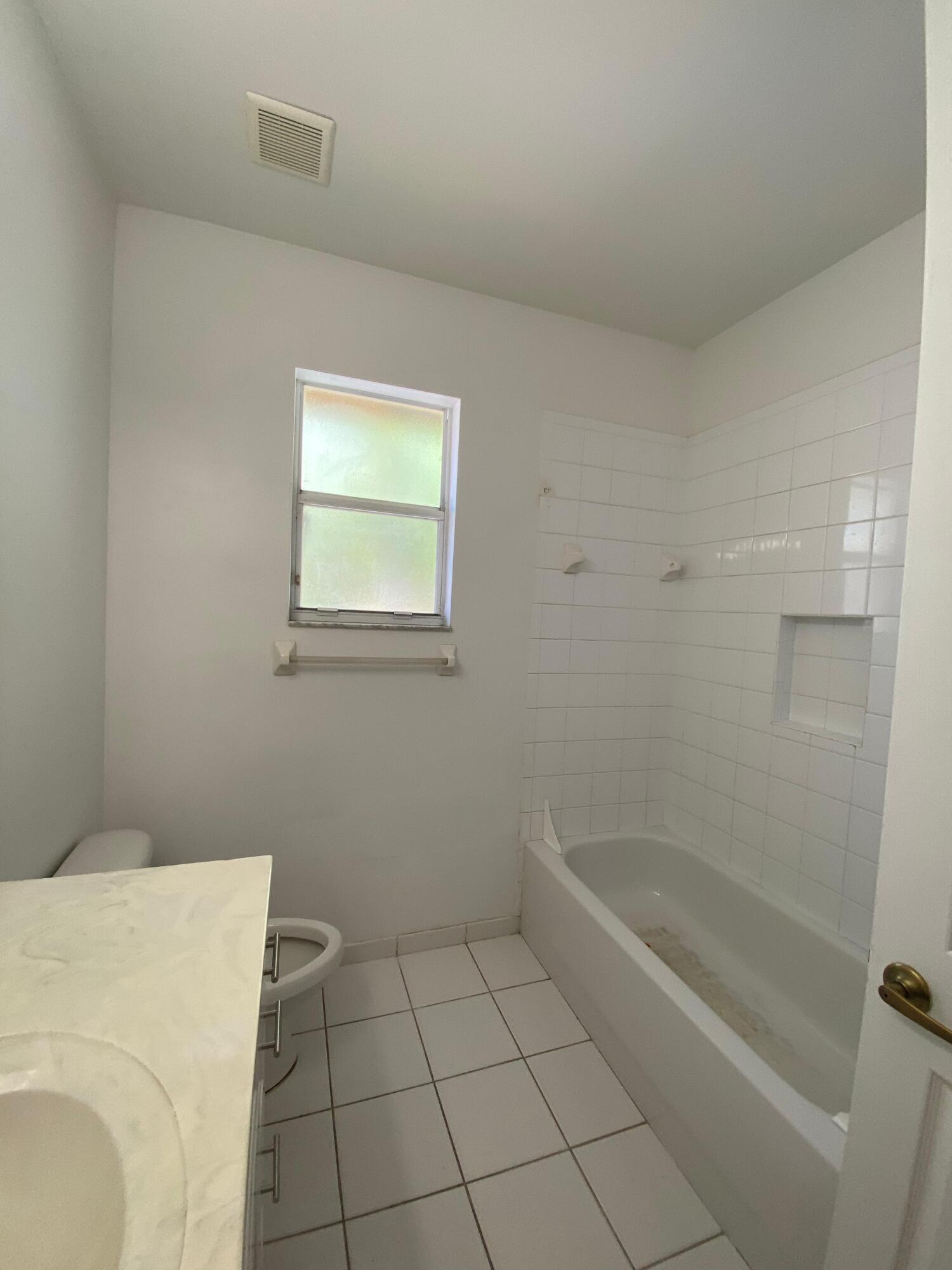 Coventry Townhomes - Residential Lease