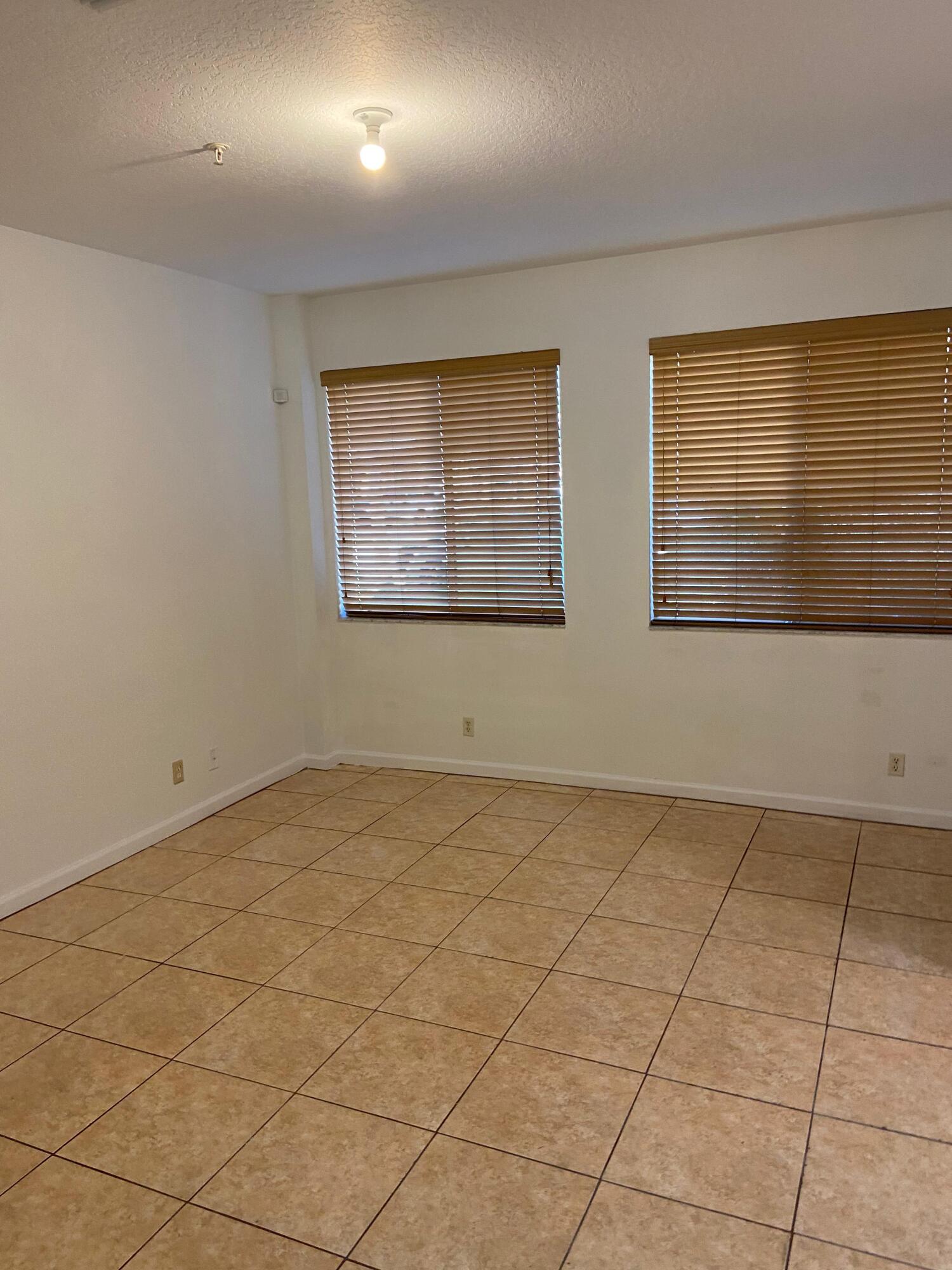 Coventry Townhomes - Residential Lease