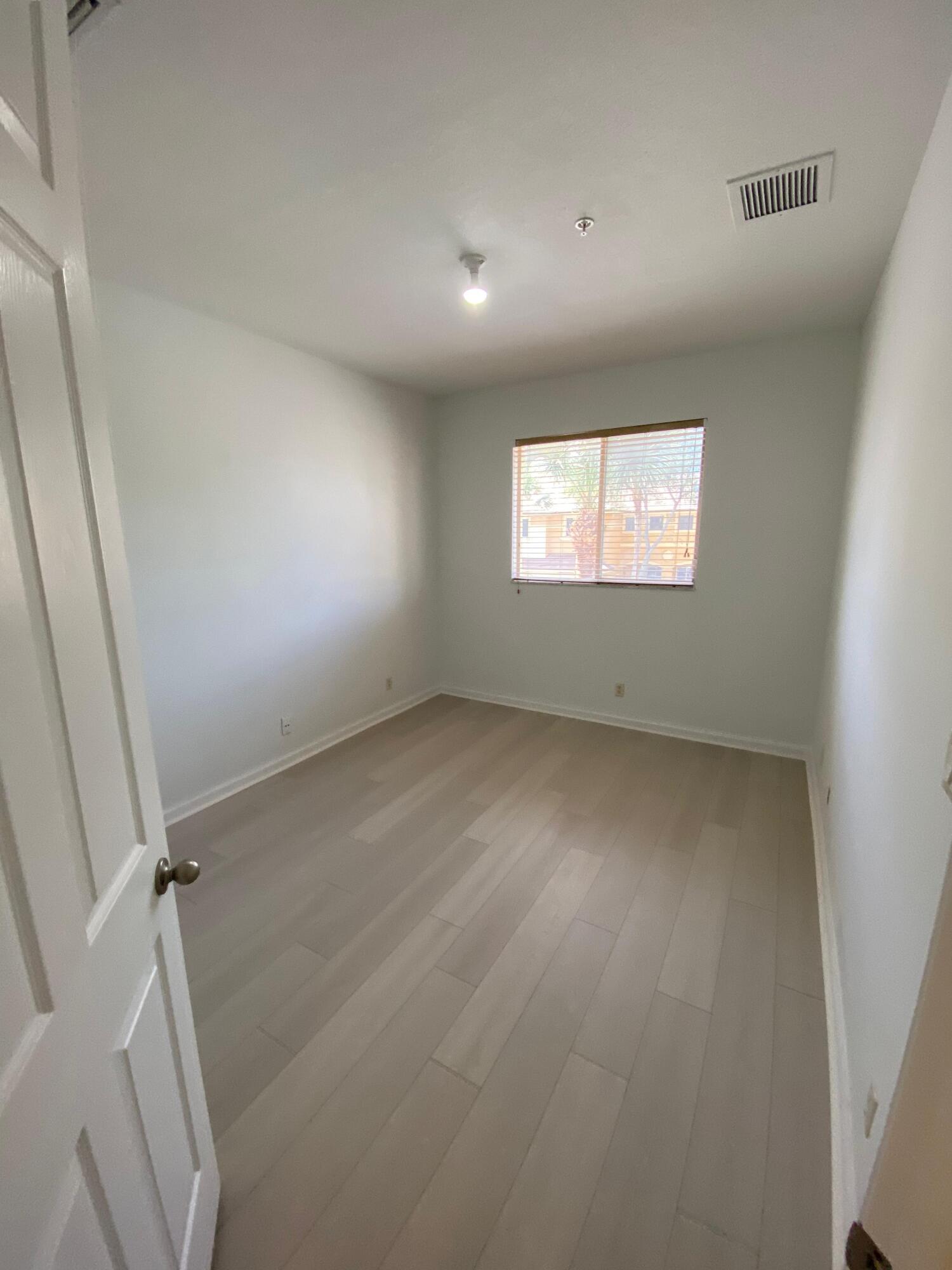 Coventry Townhomes - Residential Lease