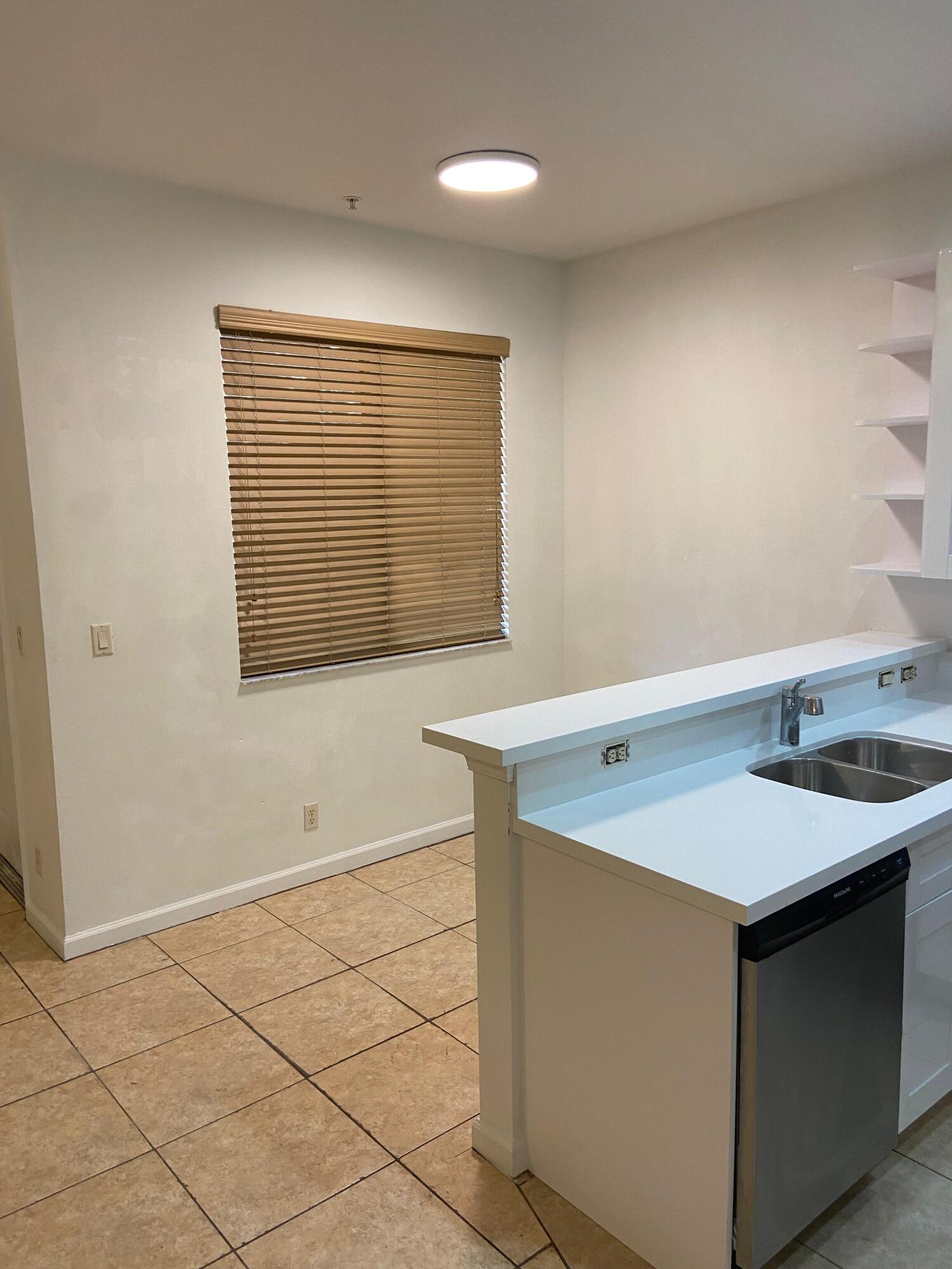 Coventry Townhomes - Residential Lease