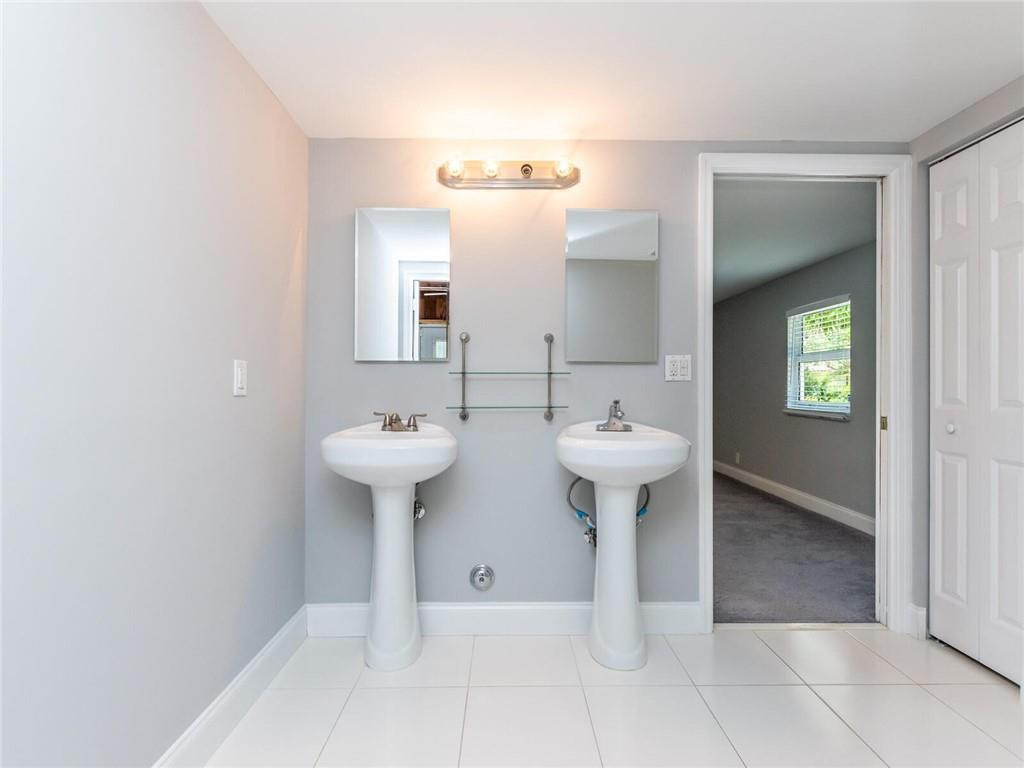 North Ridge 30-32 B - Residential