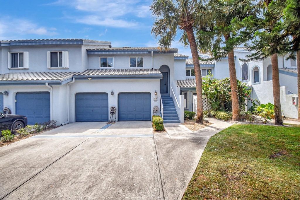 Photo of 9761 Nickels Boulevard #306, Boynton Beach, FL 33436 (MLS # F10499590)