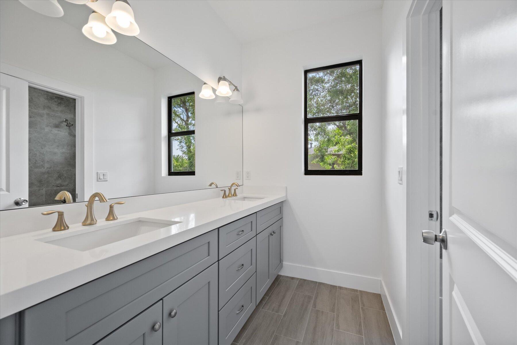 INLET GROVE - Residential