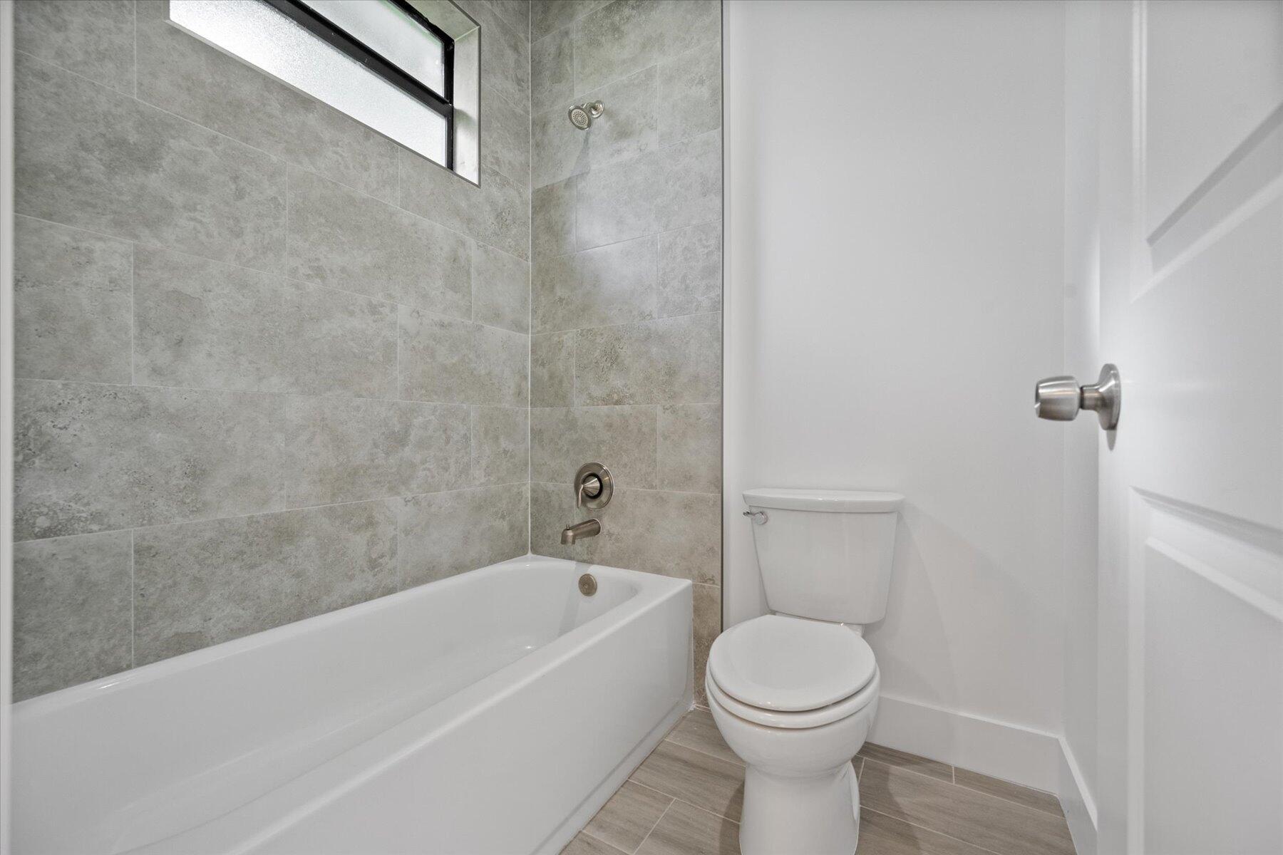 INLET GROVE - Residential