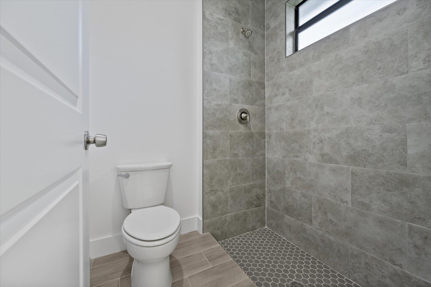 INLET GROVE - Residential