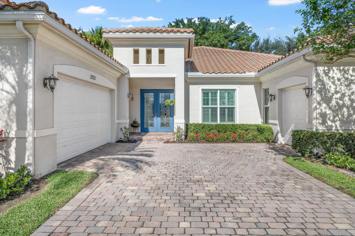 12211 SUNNYDALE Drive