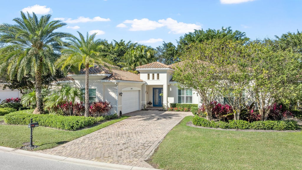 Photo of 12211 SUNNYDALE Drive, Wellington, FL 33414 (MLS # B26075821)