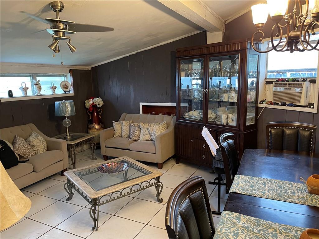 Hollywood Heights Estates - Residential