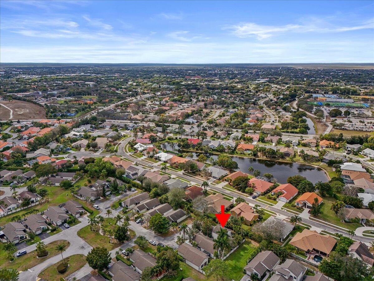 BEDFORD MEWS AT WELLINGTON - Residential