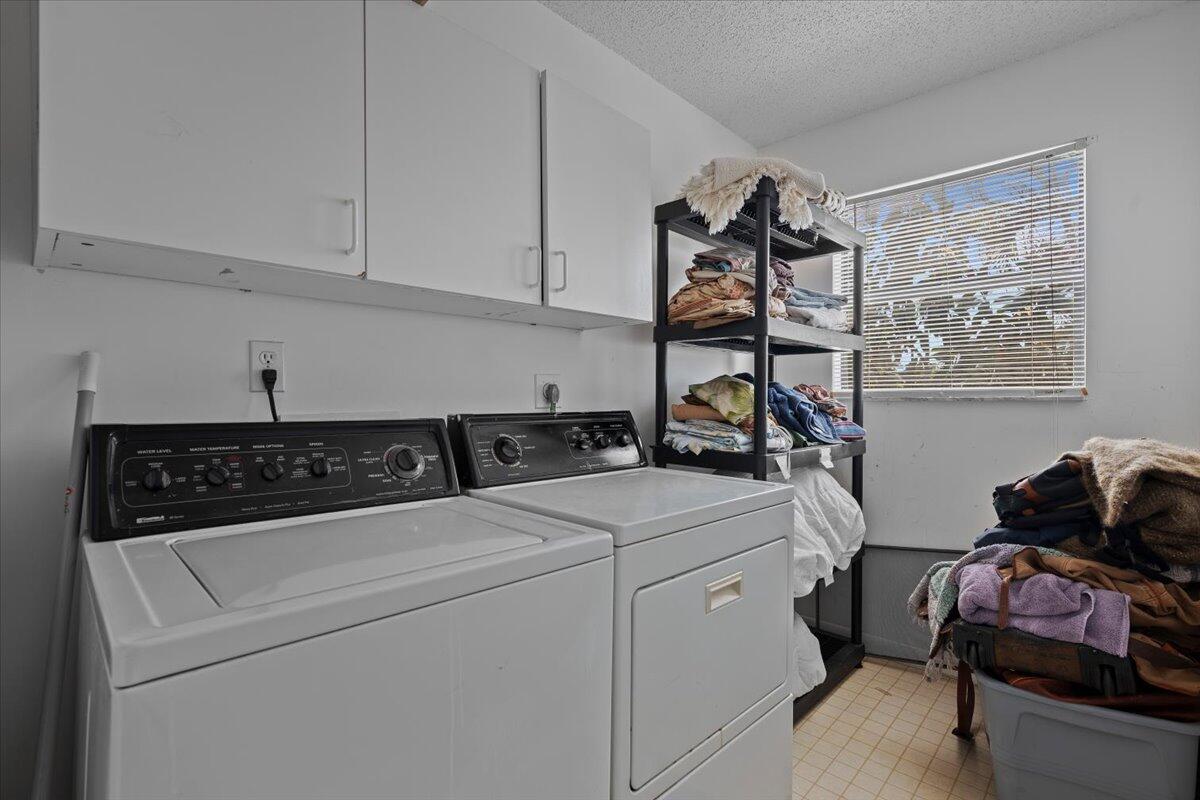 BEDFORD MEWS AT WELLINGTON - Residential