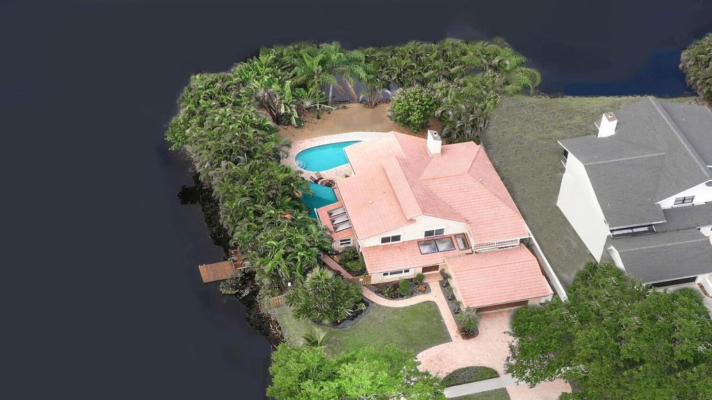 Photo of 921 Mockingbird Lane, Plantation, FL 33324 (MLS # F10466523)