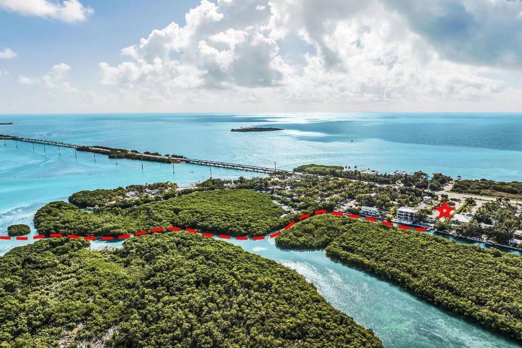 Photo of 77340 Overseas Highway, Islamorada, FL 33036 (MLS # B26001957)