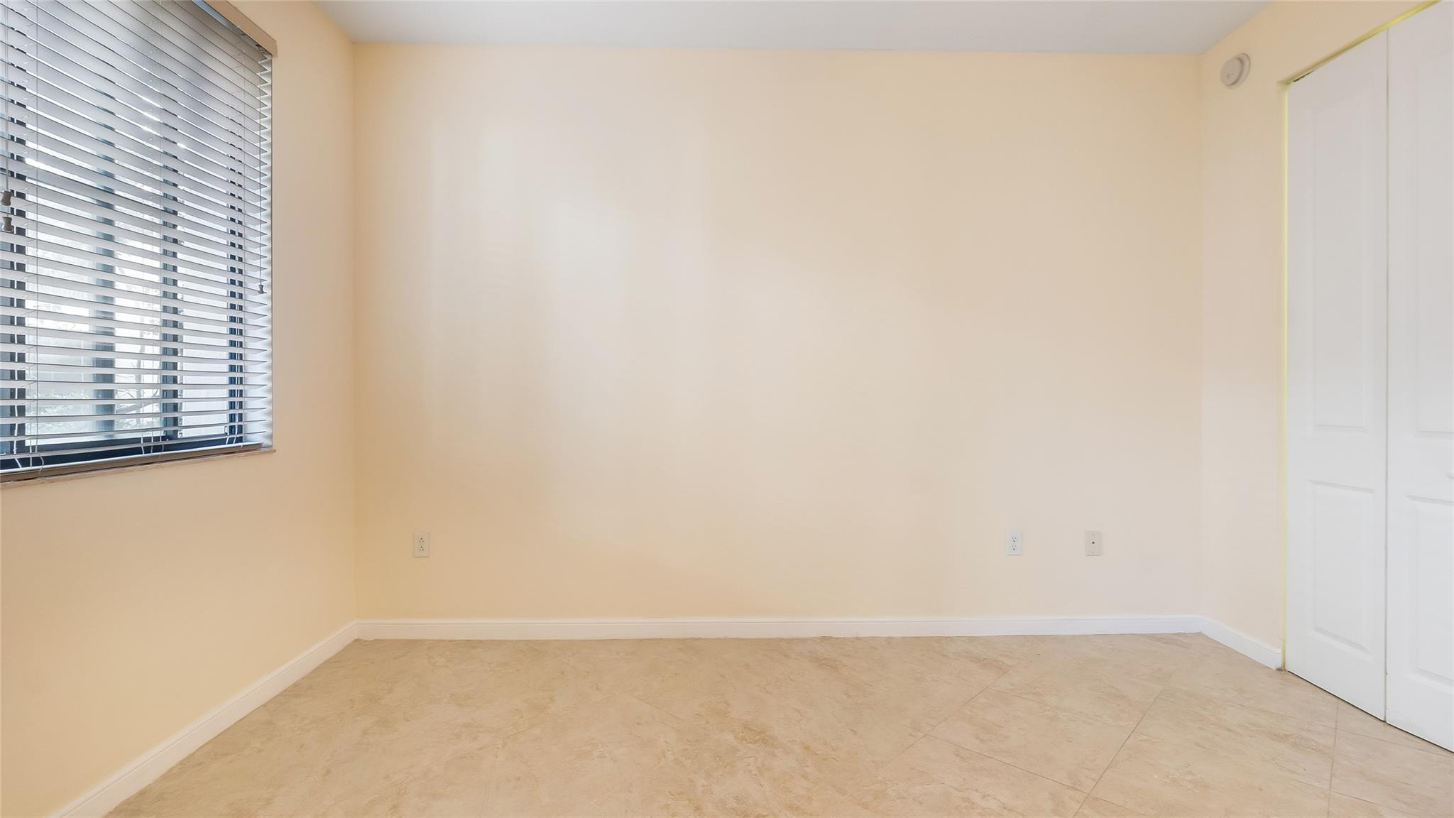 ARTESIA - VILLA ALHAMBRA - Residential