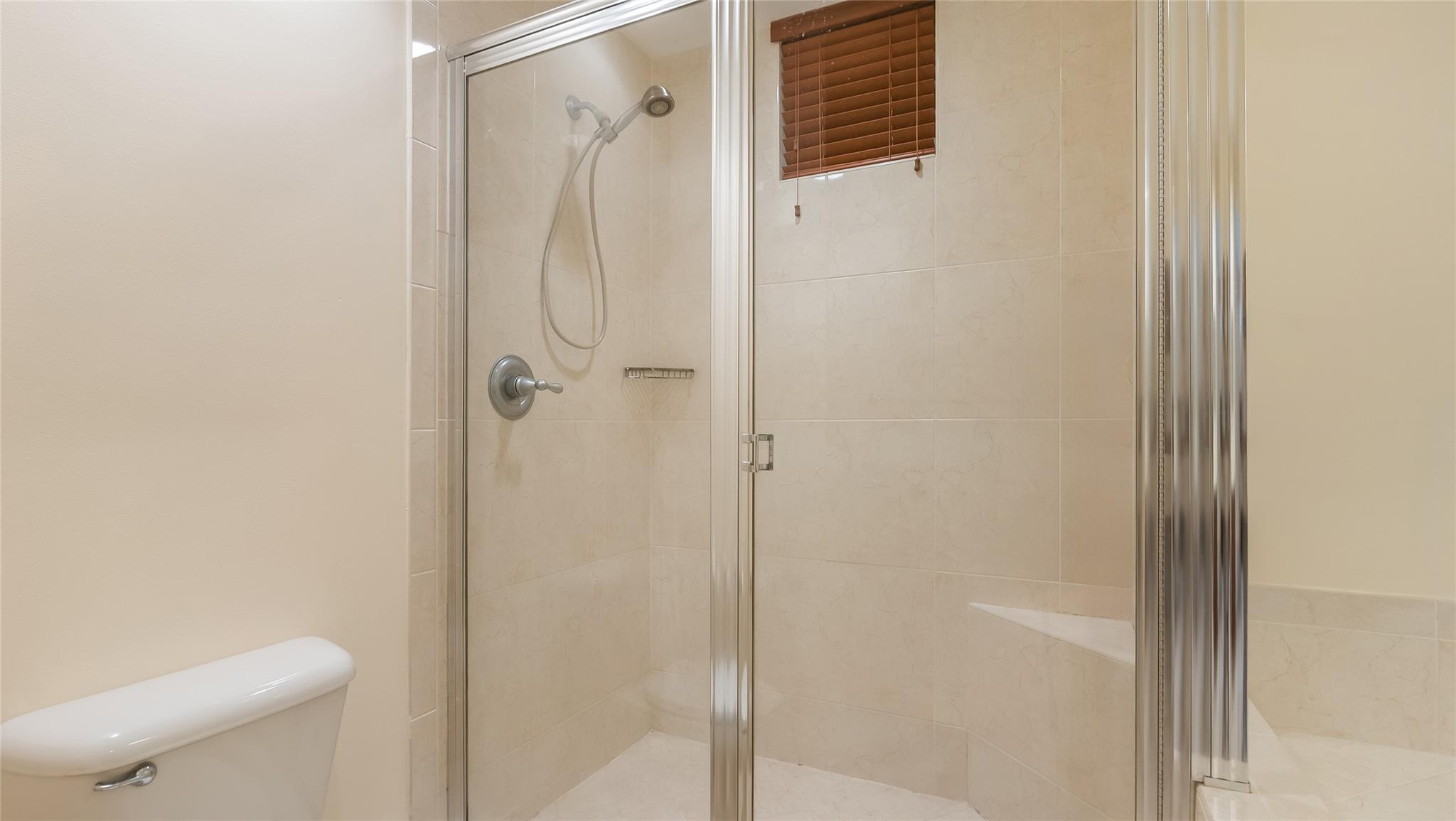 ARTESIA - VILLA ALHAMBRA - Residential