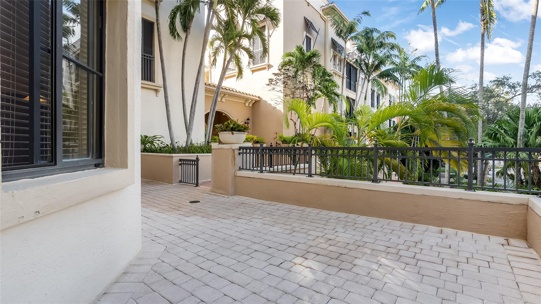 ARTESIA - VILLA ALHAMBRA - Residential