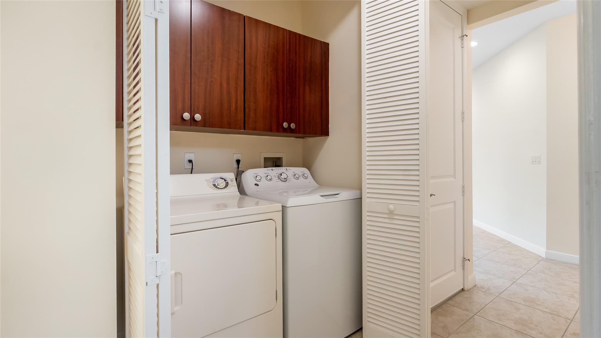 ARTESIA - VILLA ALHAMBRA - Residential