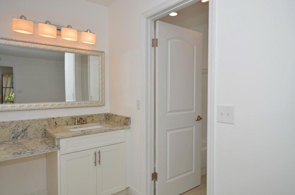 DELRAY OAKS CONDO - Residential