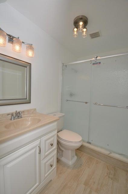 DELRAY OAKS CONDO - Residential