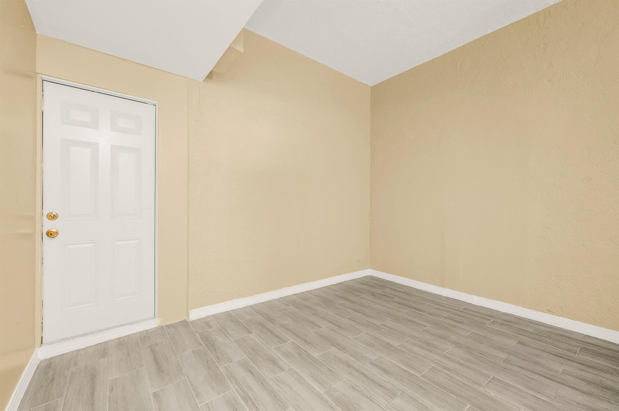 BOYNTON HILLS - Residential Lease